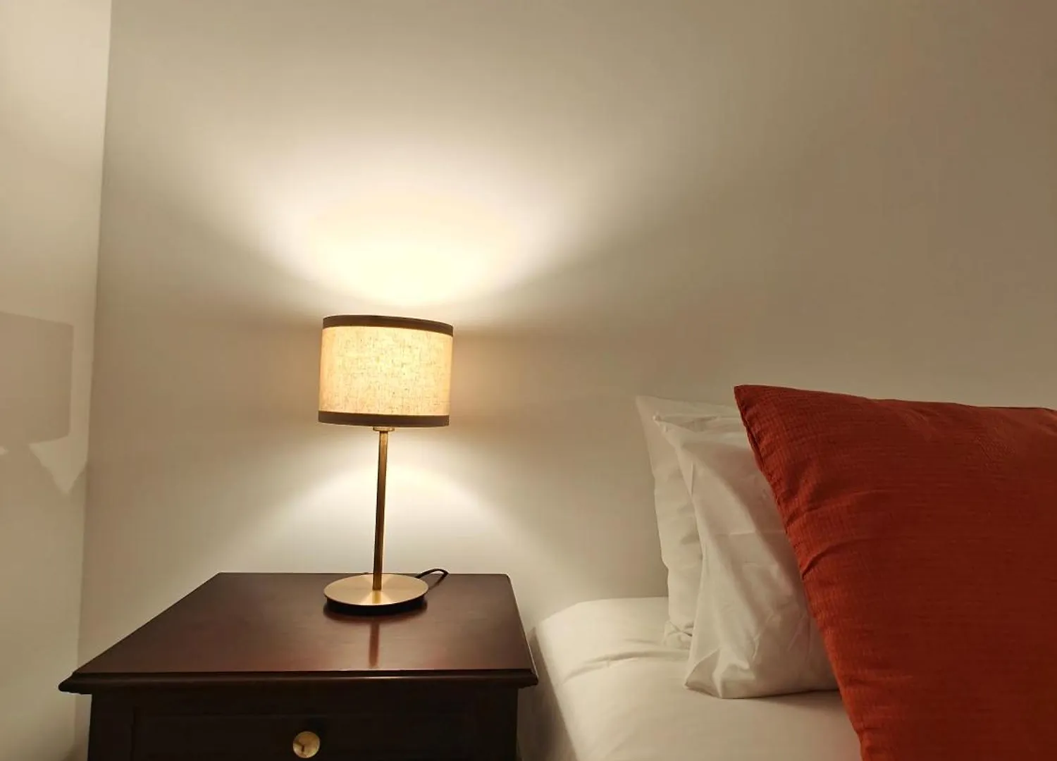 Carnide 1913 D - 1Br Apt Lisbon 0*,